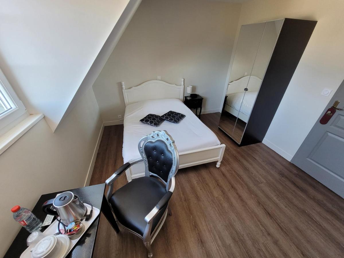 Hotel La Grande Bruyere à Touffréville Extérieur photo